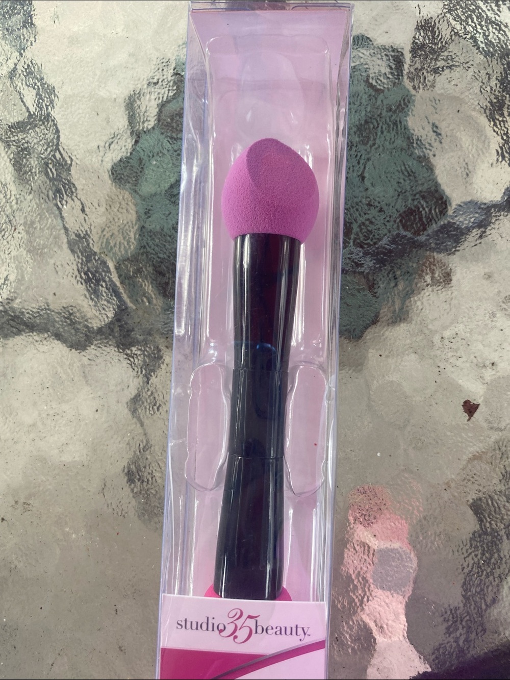 Studio 35 Beauty Pink Tapered Sponge Brush for Flawless Blending